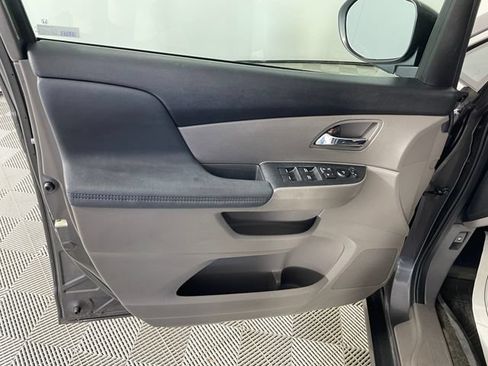 Used 2015 Honda Odyssey EX-L image 16