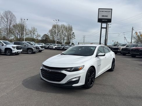 Used 2024 Chevrolet Malibu LT w/ Sport Edition FWD image 1