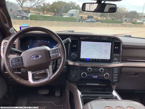 Used 2023 Ford F250 King Ranch image 9