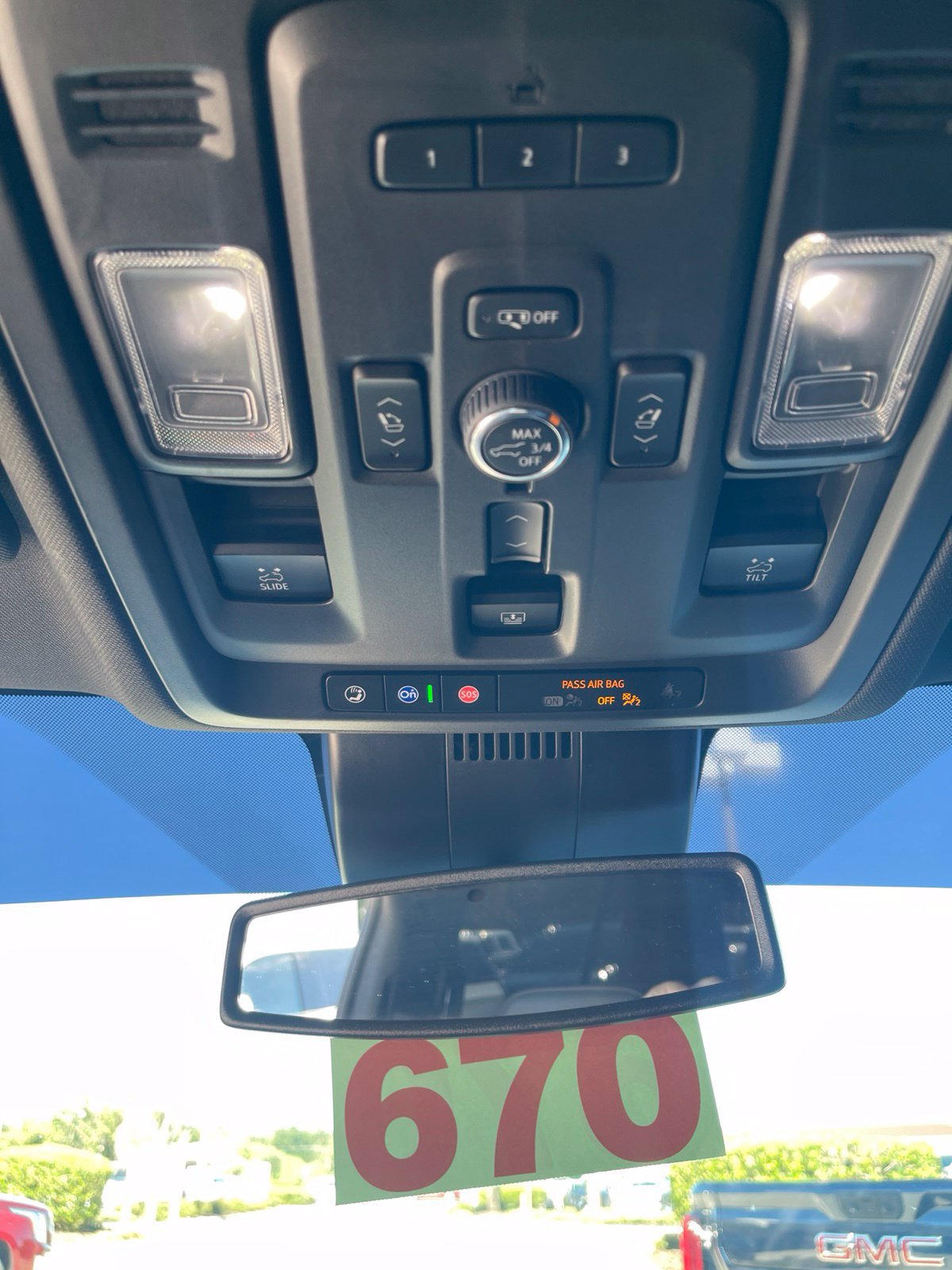 Used 2024 GMC Yukon Denali AWD/4WD image 19