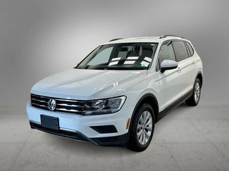 Used 2018 Volkswagen Tiguan SE image 1