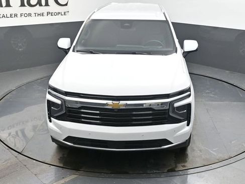 New 2026 Chevrolet Suburban LS image 38