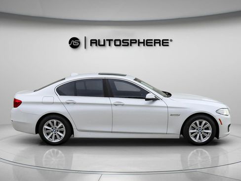 Used 2016 BMW 528i Sedan image 11