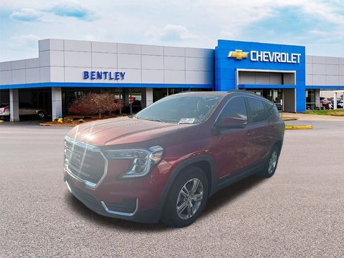 Used 2024 GMC Terrain SLE w/ Driver Convenience Package image 1