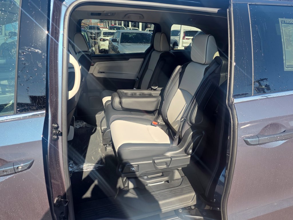 New 2027 Honda Odyssey Elite image 11