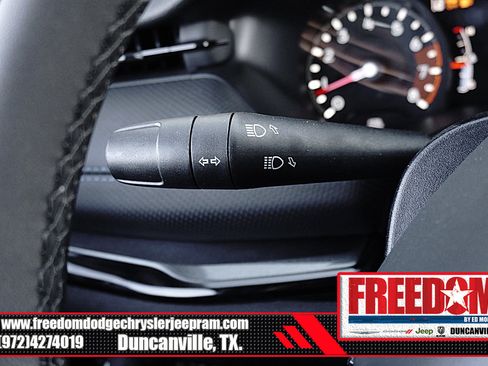 New 2026 Jeep Compass Latitude image 28