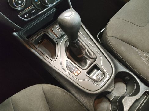 Used 2020 Jeep Cherokee Latitude image 26