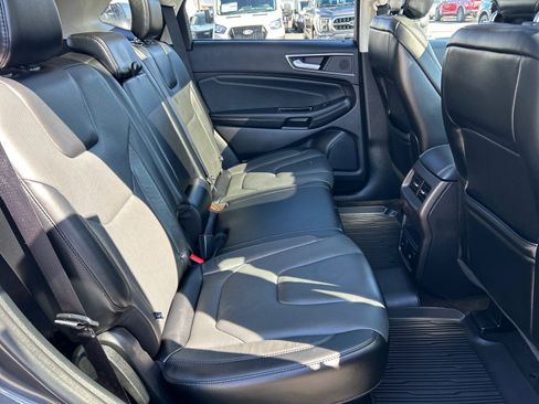 Used 2019 Ford Edge Titanium w/ Equipment Group 301A image 22