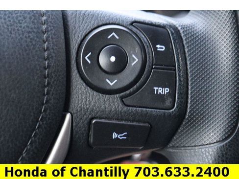 Used 2018 Toyota RAV4 LE image 13