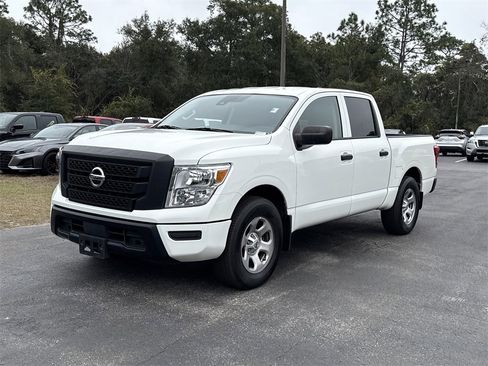 Certified 2022 Nissan Titan S w/ S Utility Package image 10
