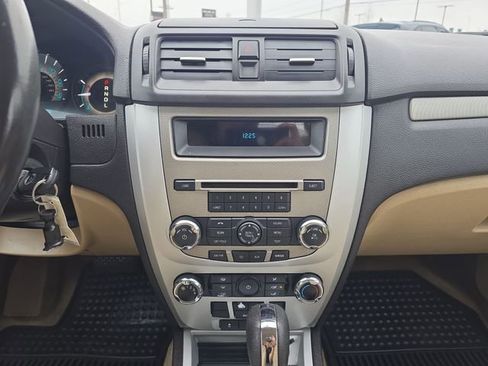 Used 2010 Mercury Milan image 22