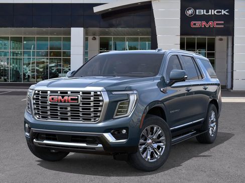 New 2026 GMC Yukon Denali w/ Sun & Power Step Package image 6
