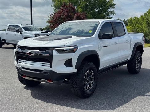 Used 2026 Chevrolet Colorado ZR2 AWD/4WD image 7
