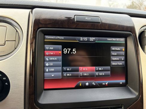 Used 2014 Ford F150 Platinum image 33