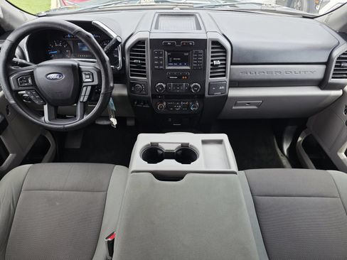 Used 2017 Ford F250 XL w/ STX Appearance Package AWD/4WD image 13