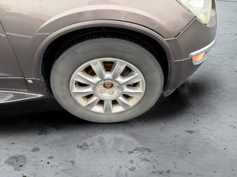 Used 2011 Buick Enclave CXL AWD/4WD image 36