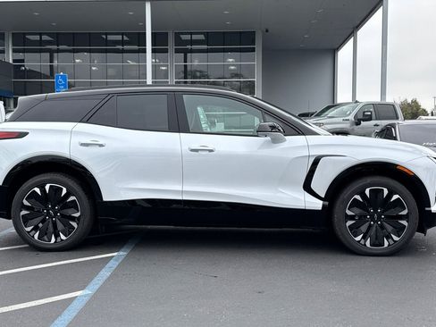 New 2026 Chevrolet Blazer EV RS image 2