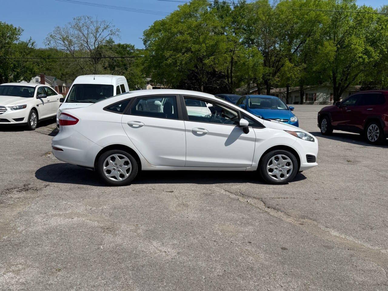 Used 2017 Ford Fiesta S FWD image 5