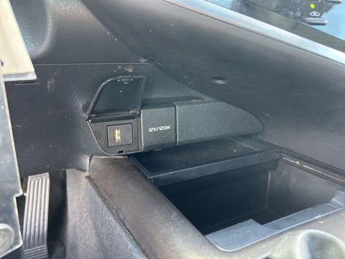 Used 2024 Toyota Camry SE FWD image 25