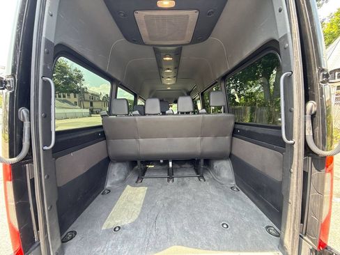 Used 2019 Mercedes-Benz Sprinter 2500 w/ Acoustic Package image 29