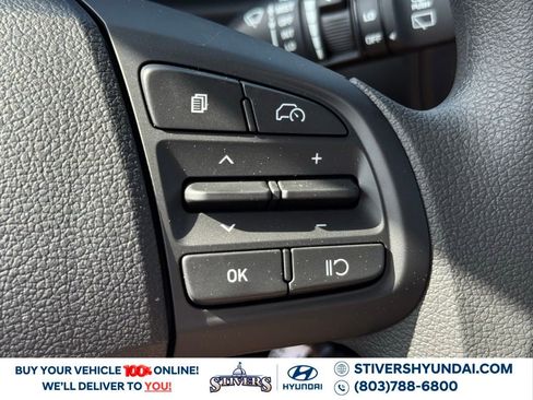 Certified 2025 Hyundai Venue SE image 23