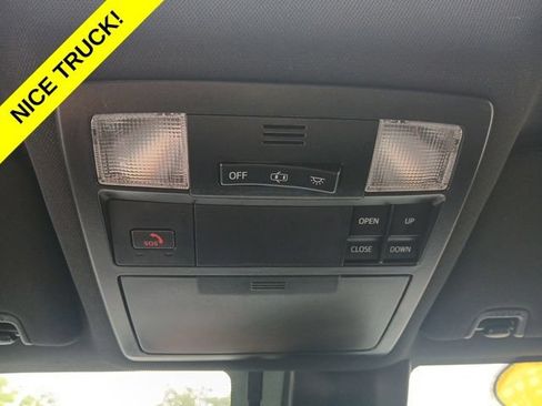 Used 2022 Toyota Tacoma TRD Sport w/ TRD Premium Sport Package AWD/4WD image 17
