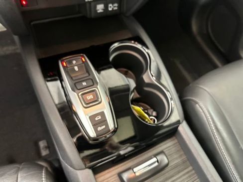 Used 2019 Honda Pilot Touring image 21