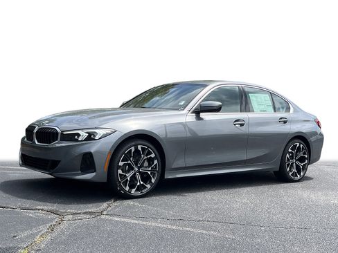 New 2025 BMW 330i Sedan w/ Premium Package image 24