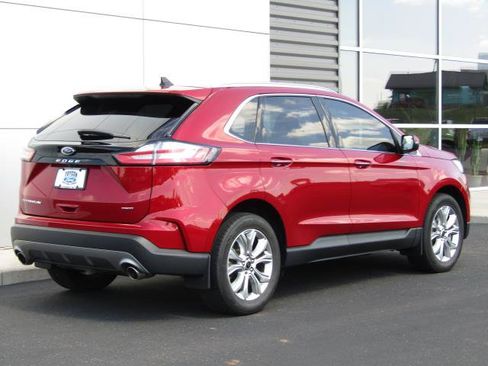Used 2024 Ford Edge Titanium AWD/4WD image 7