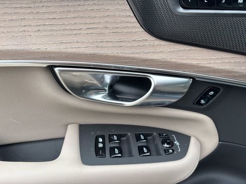 New 2026 Volvo XC90 B6 Plus w/ Protection Package Premier AWD/4WD image 18