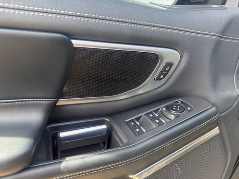 Used 2025 Ford Expedition Max Platinum w/ Stealth Appearance Package image 12