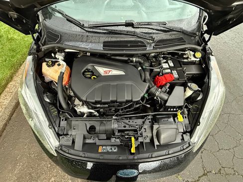 Used 2018 Ford Fiesta ST image 9