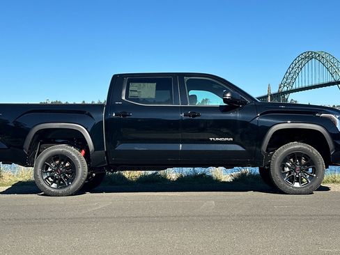 New 2026 Toyota Tundra SR5 w/ SR5 Premium Package image 4