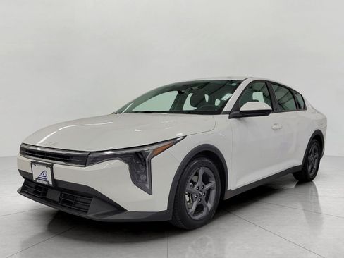 Used 2025 Kia K4 FWD image 13