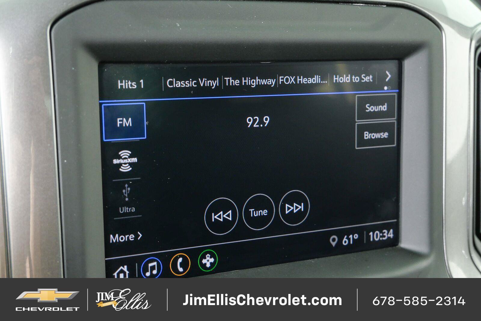 Used 2024 Chevrolet Silverado 1500 Custom w/ Turbomax Blackout Package AWD/4WD image 12