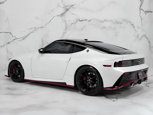 Used 2024 Nissan Z NISMO w/ Floor Mat Package RWD image 15