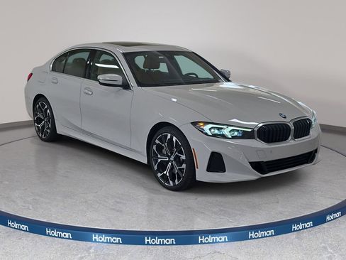 Used 2025 BMW 330i Sedan w/ Convenience Package RWD image 4