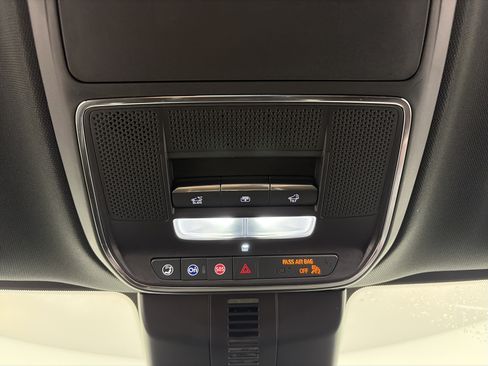 Certified 2024 Chevrolet Traverse RS w/ LPO, Floor Liner Package AWD/4WD image 34