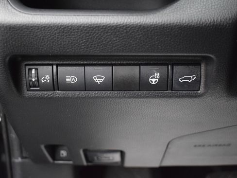 Used 2021 Toyota RAV4 XLE w/ Convenience Package AWD/4WD image 16