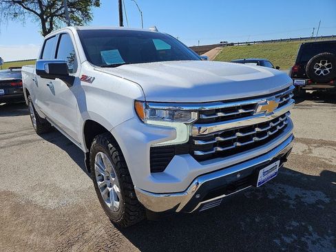 Used 2022 Chevrolet Silverado 1500 LTZ image 11