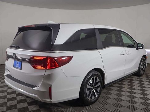 New 2026 Honda Odyssey EX-L image 5
