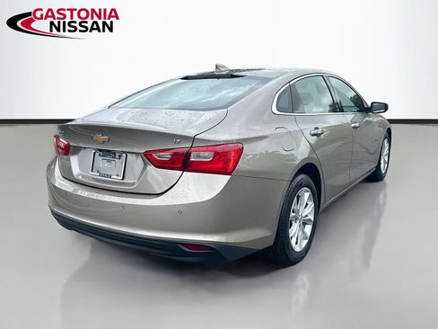 Used 2025 Chevrolet Malibu LT FWD image 9