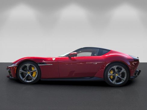 Certified 2025 Ferrari 12Cilindri RWD image 6