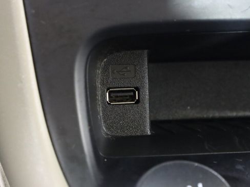 Used 2018 Ford Focus SE image 22