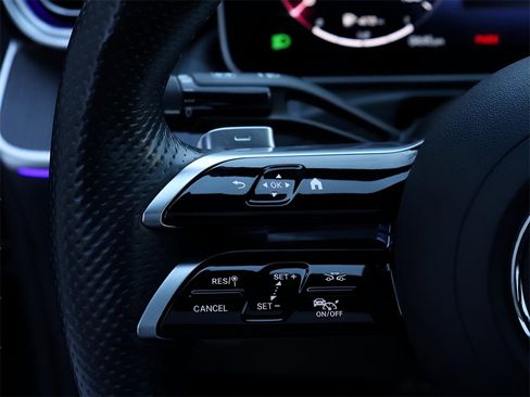 Certified 2023 Mercedes-Benz C 300 4MATIC Sedan image 32