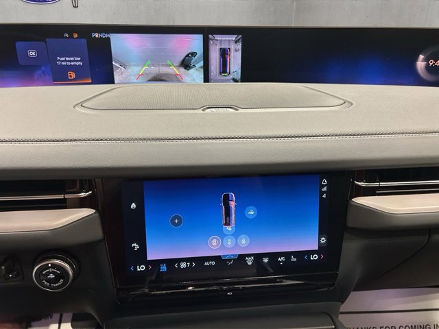 New 2027 Lincoln Navigator L Reserve AWD/4WD image 17