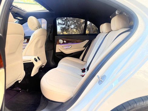 Used 2017 Mercedes-Benz E 300 image 13