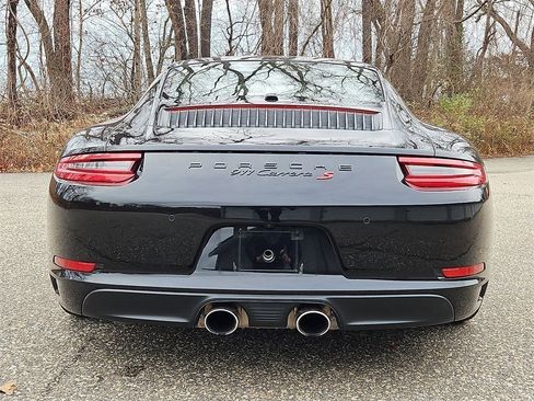 Certified 2019 Porsche 911 Carrera S image 6