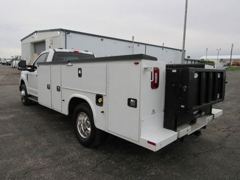 Used 2020 Ford F350 XL w/ Power Equipment Group RWD image 5