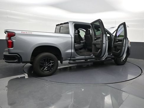 Used 2024 Chevrolet Silverado 1500 LT Trail Boss w/ Convenience Package II AWD/4WD image 32